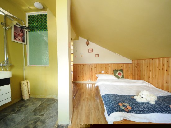 榻榻米空调家庭套房