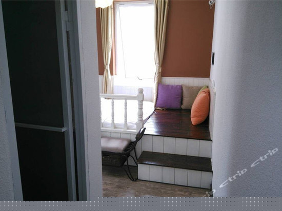 温馨榻榻米大床房