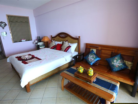 电脑豪华海景大床房