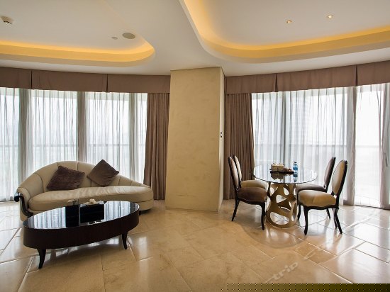 一线海景家庭套（一房一厅）