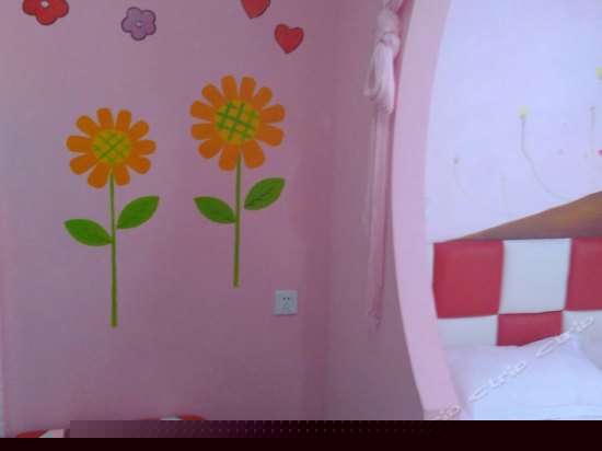 温馨浪漫圆床房