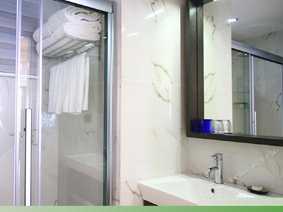 豪华园景2房1厅套房