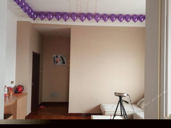 一室一厅影视间