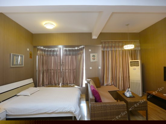 精品三人大床房