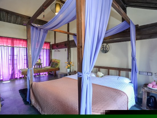 阳光观景大床房