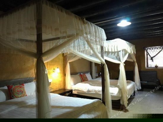 逸龙苑主院一楼标间