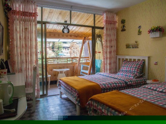 临江大阳台观景房（陌上花开）