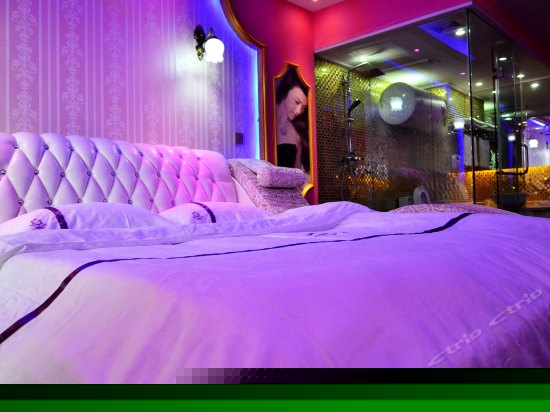 迷情玫瑰影院房