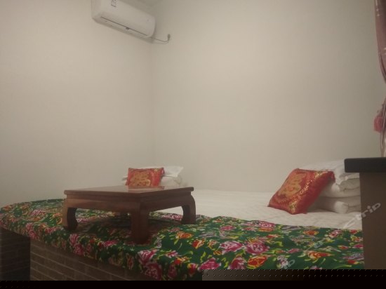 鹊桥仙明清土炕房