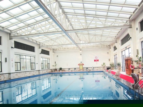 室内游泳池