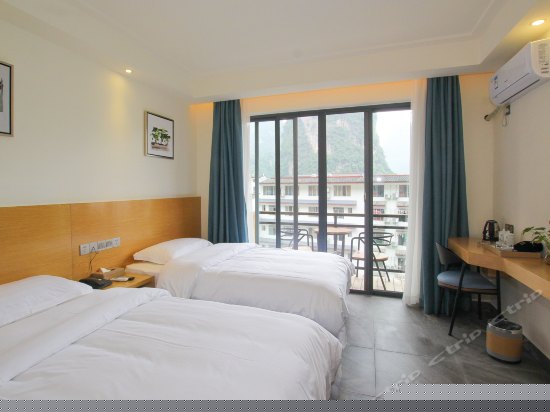 景观阳台双床房