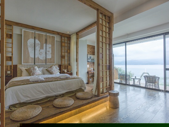 精品海景特色大床房