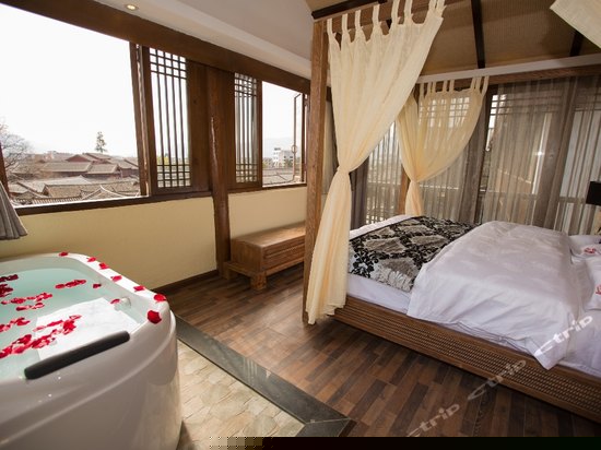 二楼观景豪华套房