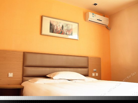 数码商务大床房