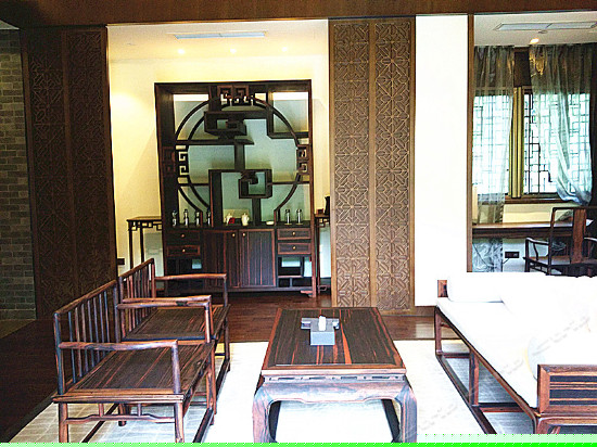 古镇院落雅致房