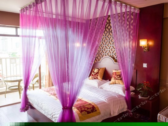 江景蜜月豪华大床房