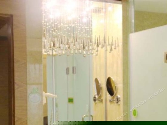 标准双人房(无窗)