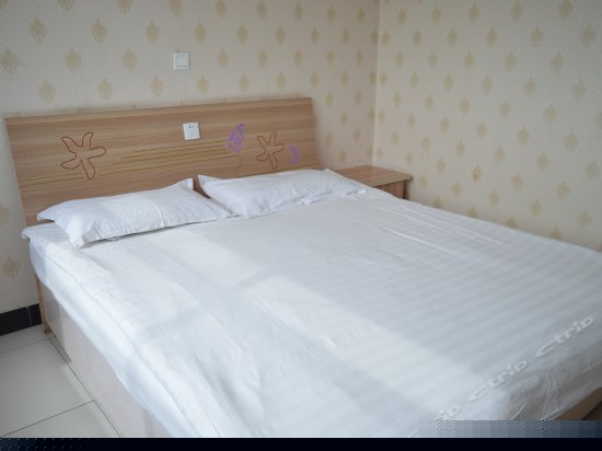 顺友快捷大床房