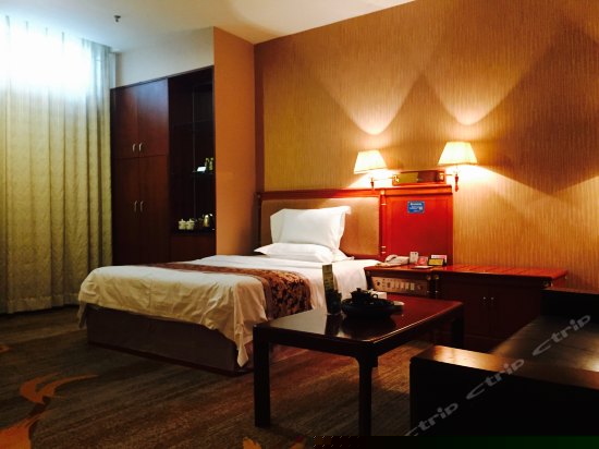 标准单人房（无窗）