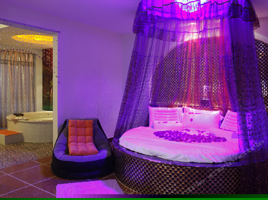 芳香蜜语精装景观蜜月房（1房1厅1卫）