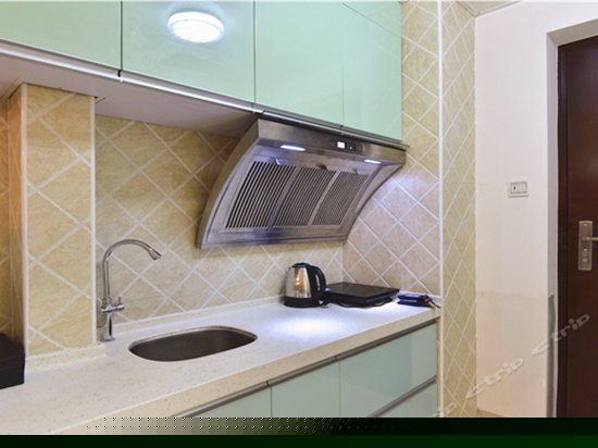 豪华园景大床房