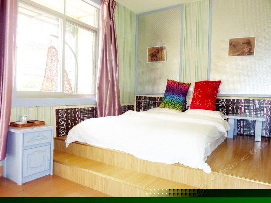 豪华阳台大床房