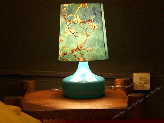 花香雨阁蜜月圆床房