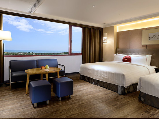 豪华海景四人房