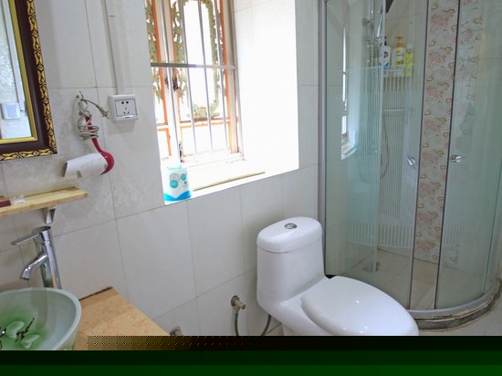 豪华阳光大床房