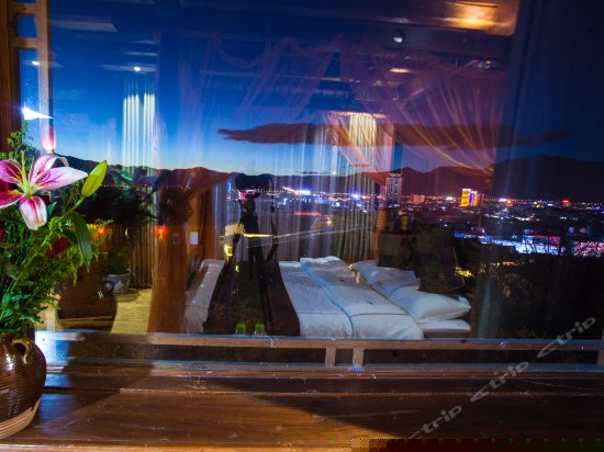 全景蜜月大床房