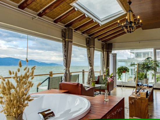 270°独立阳台星空海景大床房