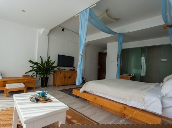 亲水海景落地窗大床房（风花1）