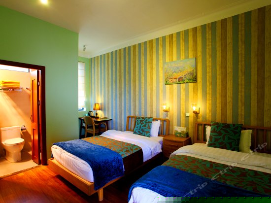 接廊简约双床房