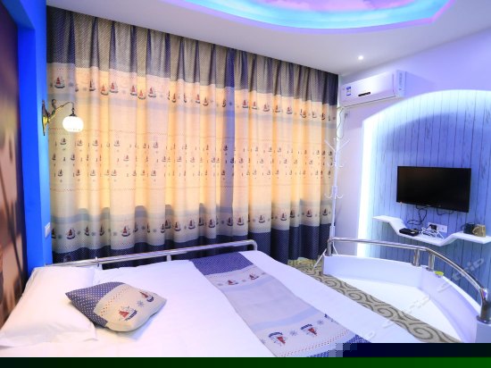 泰坦尼克情侣房