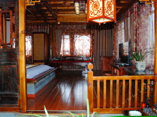 豪华全景大床房