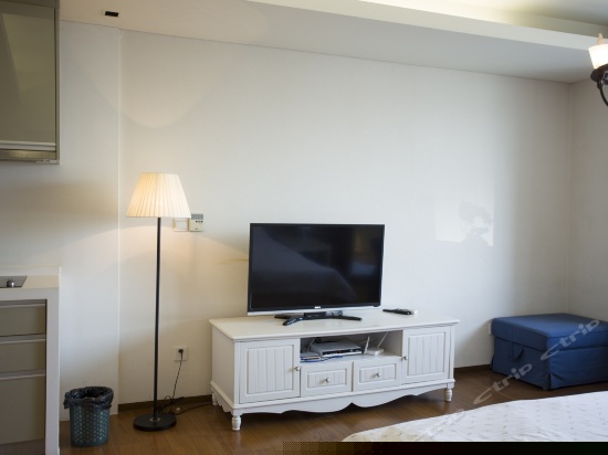 豪华双人大床房