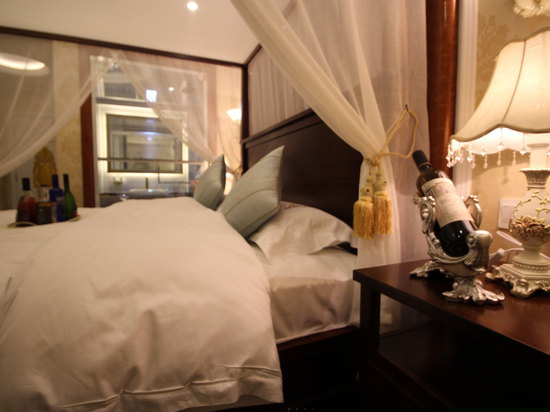 豪华宫廷大床房