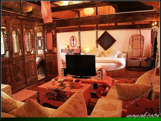 幸福圆床豪华套房