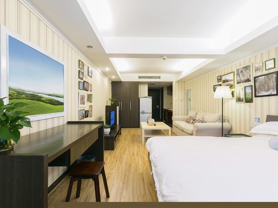 景观豪华大床房