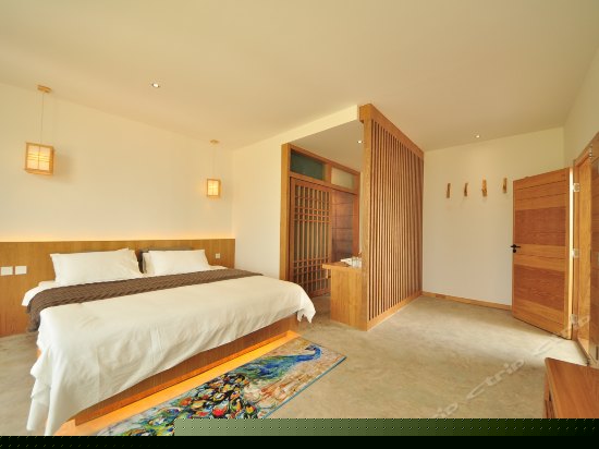 豪华山景大床房