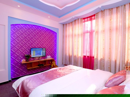 202紫薰怡情大床房