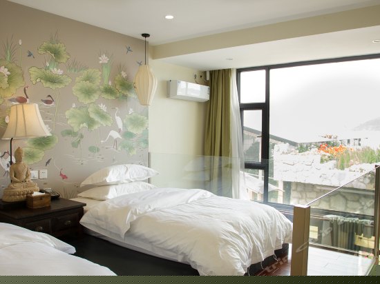 花园复式双床房