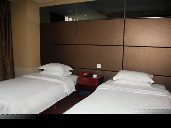 豪华双人商务套间