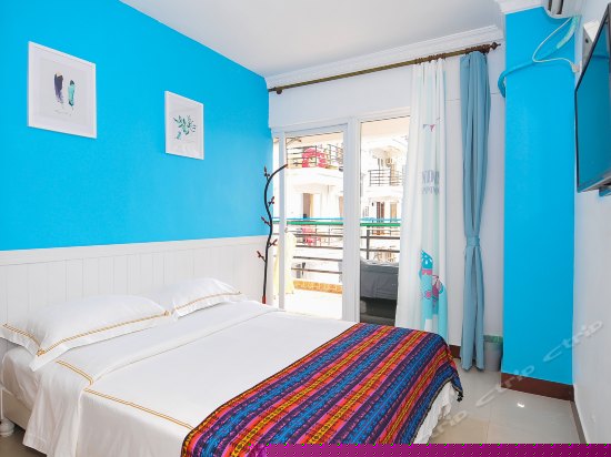 梦马人阳台海景大床房