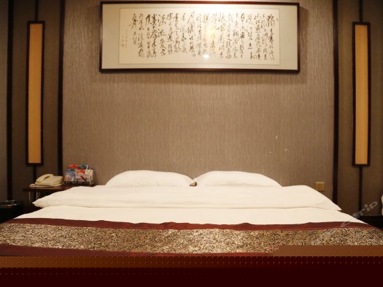 豪华四人双床间