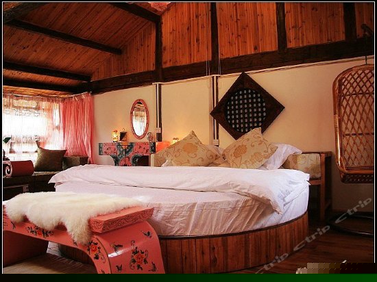 幸福圆床豪华套房