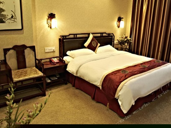 豪华大床房