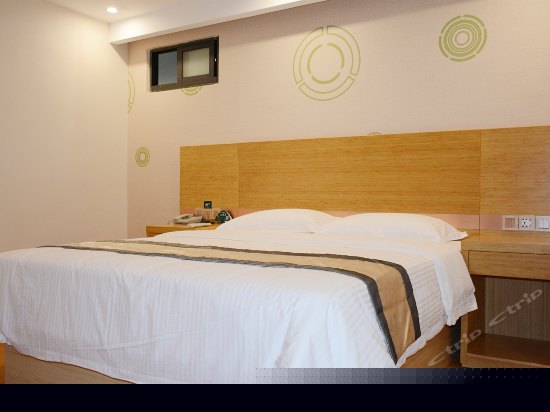 1.8米床豪华大床房