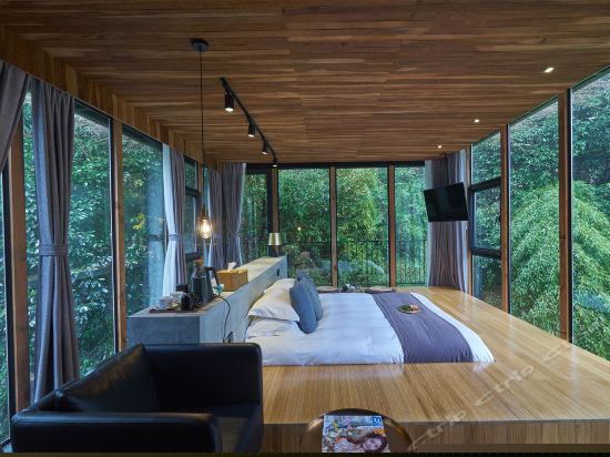 山院一天青地台榻榻米