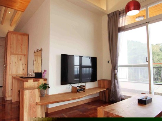 星光豪华四人房